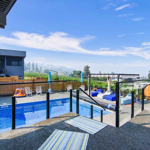 DK_Railings_Kelowna_Railing_Contractors_10mm_Glass_Railings_Featured_Image_2